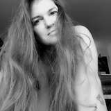 605709434768859137 from fansly