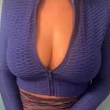 ella.mommy from onlyfans