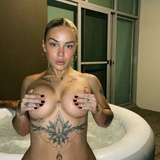 skyerochellee from onlyfans
