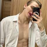 teasingli0n from onlyfans