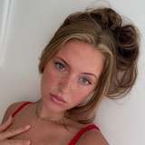 anniekrobbinsvip from onlyfans