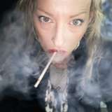 smokingqueenclips from onlyfans
